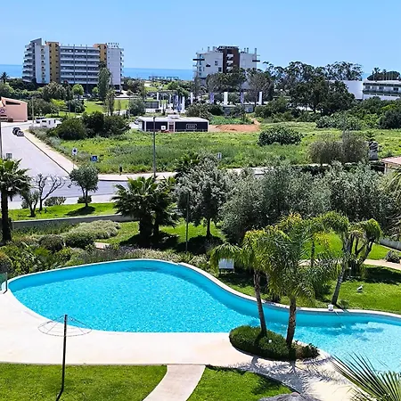 Oasis Mar- Da Rocha
